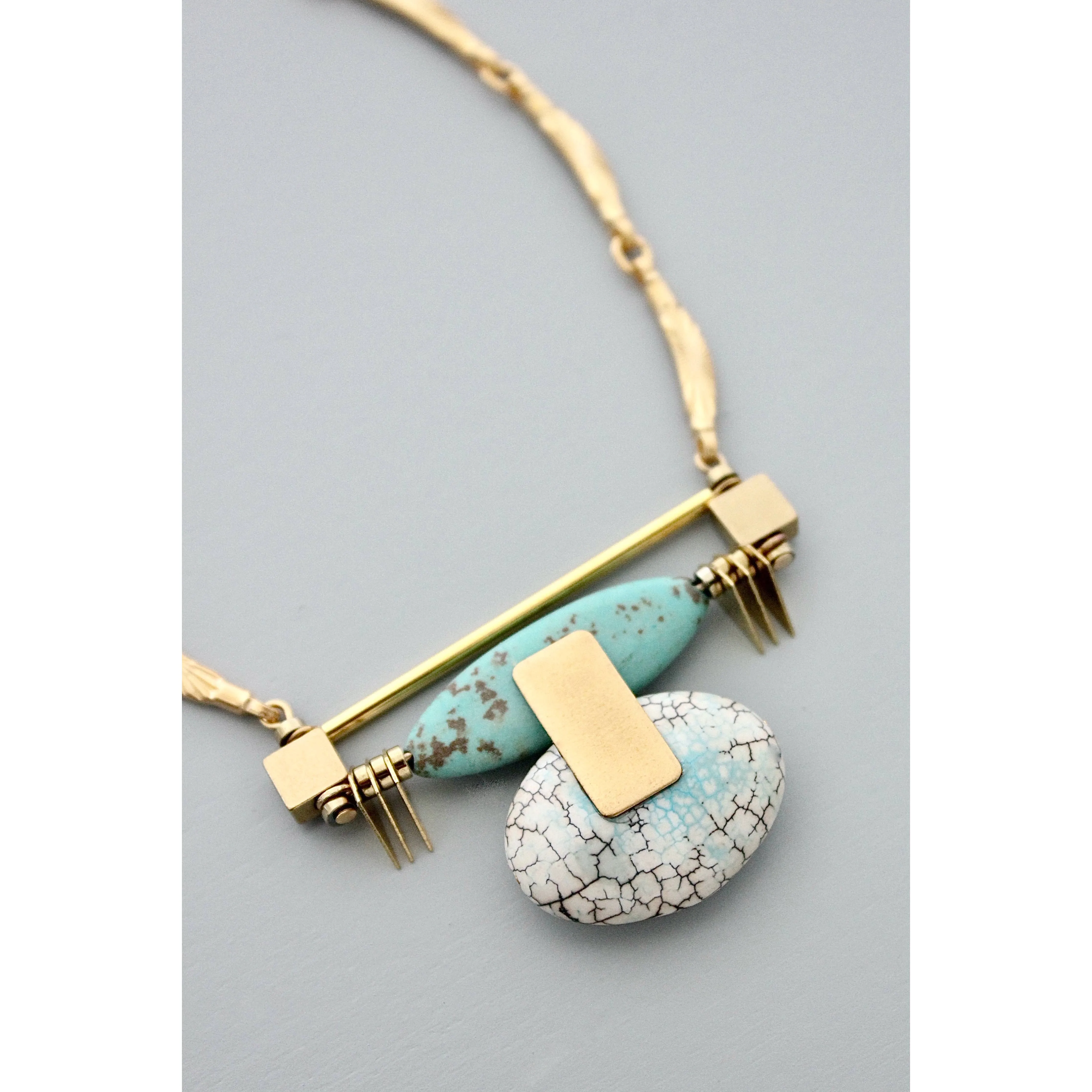 Art deco turquoise and white with necklace textured chain