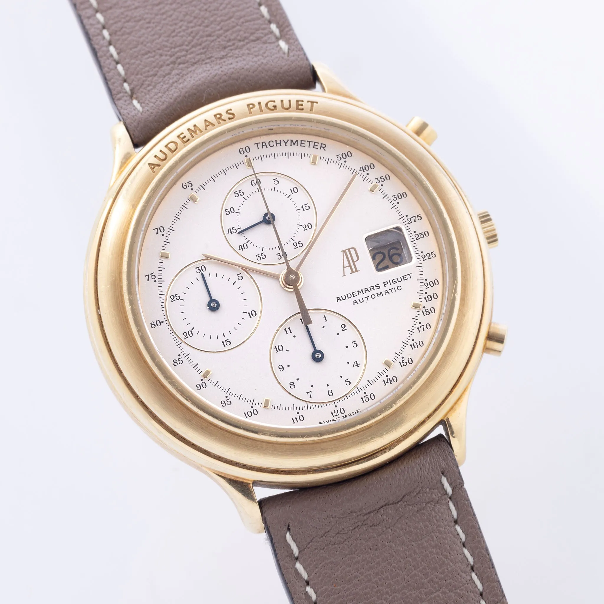 Audemars Piguet Huitième Chronograph Silver Dial in 18k Yellow Gold Ref. 25644