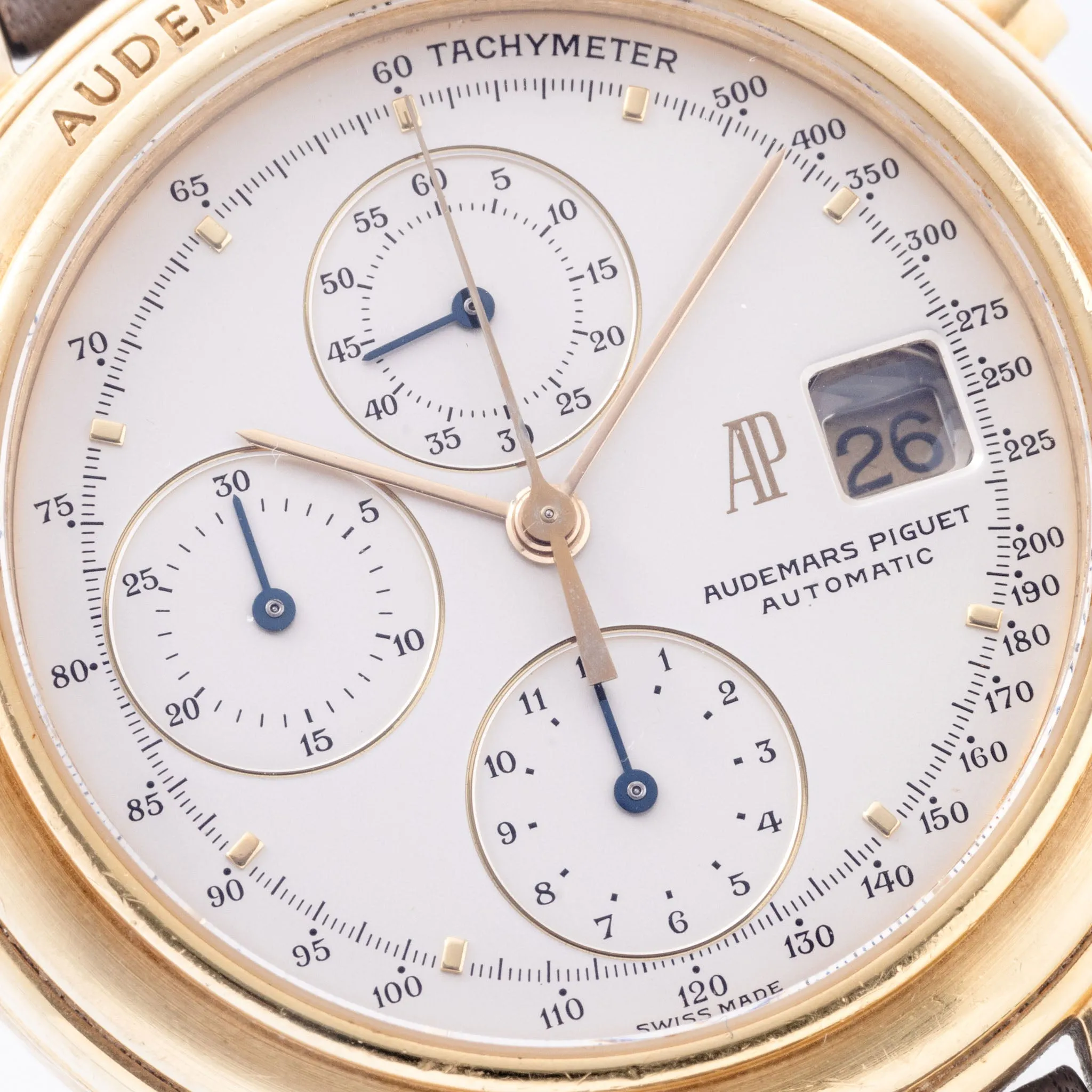 Audemars Piguet Huitième Chronograph Silver Dial in 18k Yellow Gold Ref. 25644