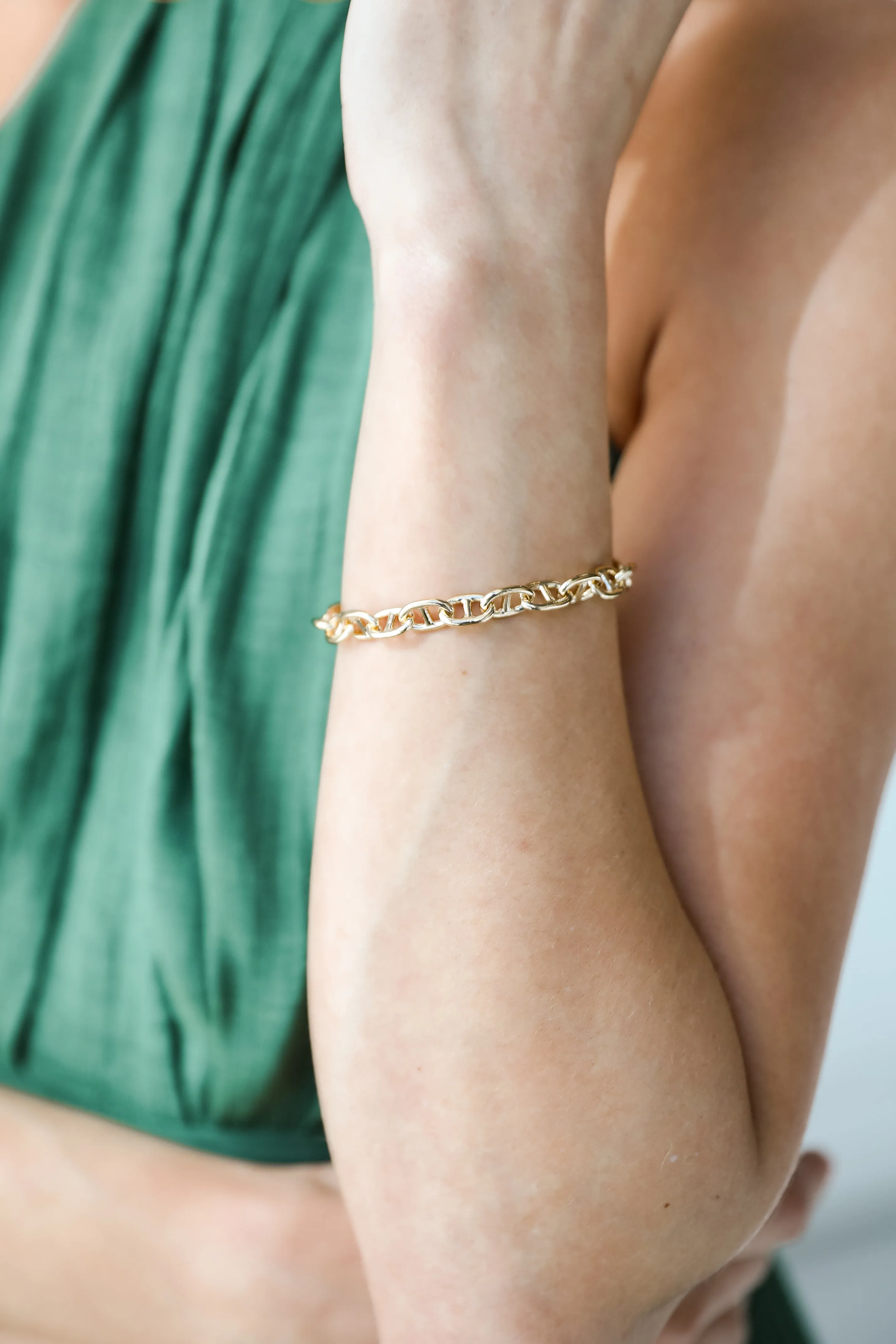 Avery Gold Chainlink Bracelet