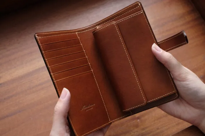 Bifold Strap Wallet