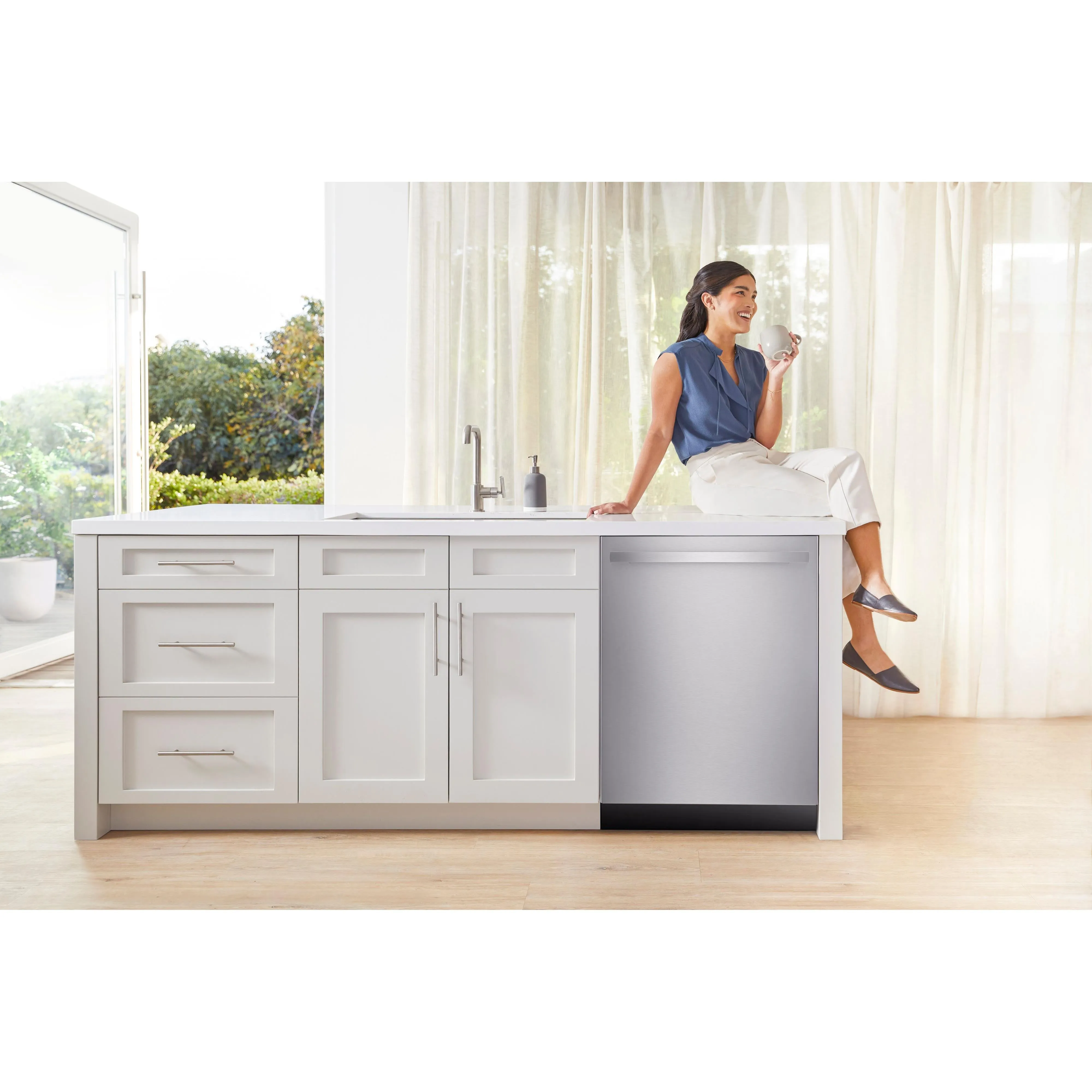 Bosch 24-inch Built-In Dishwasher SHX78CM5N