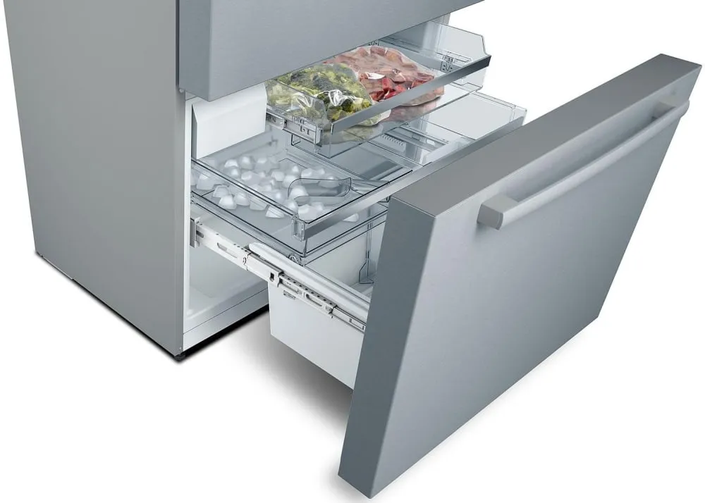 BOSCH B36CL80SNS - 800 Series 36 Inch Counter Depth French Door Smart Refrigerator In Stainless Steel