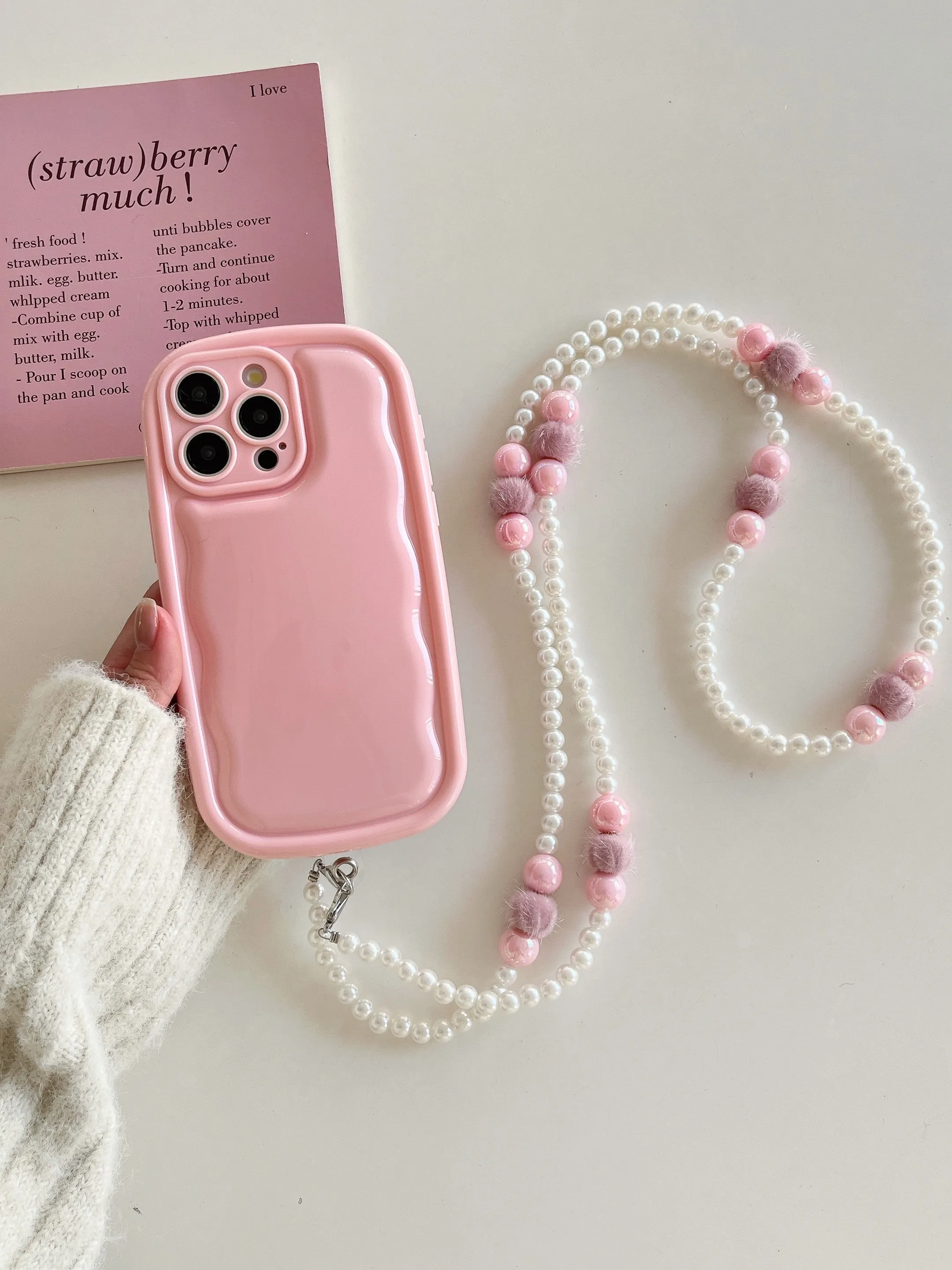 Designer Solid Color Wawy Customised Silicon Case for iPhone With Sling Beaded Chain