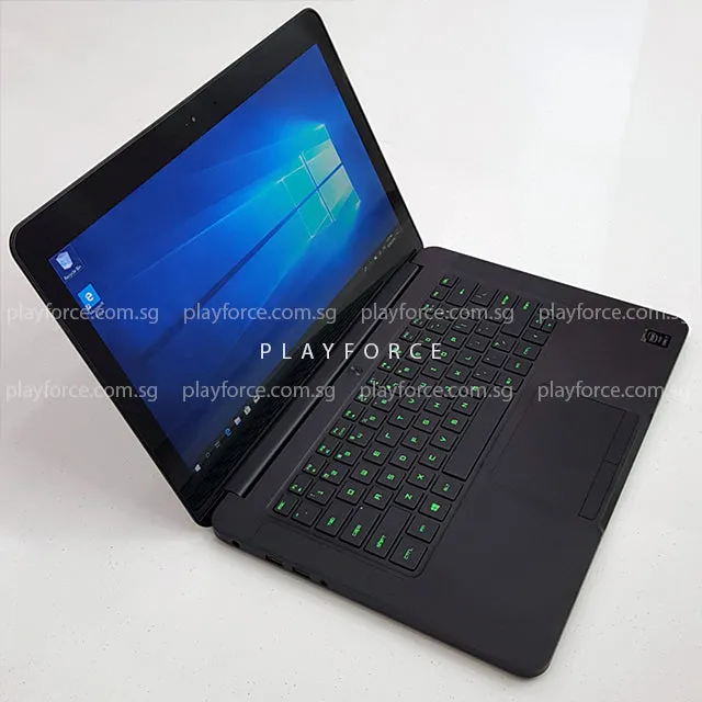 Razer Blade (i7-4720HQ, GTX 970M, 16GB, 512GB SSD, 14-inch UHD)