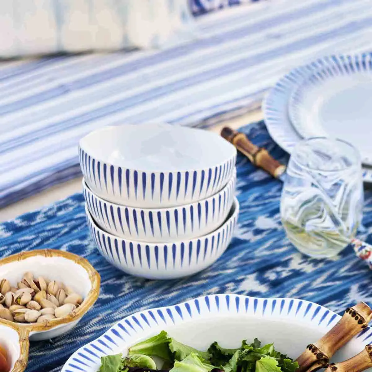 Sitio Stripe 16pc Place Setting - Delft Blue